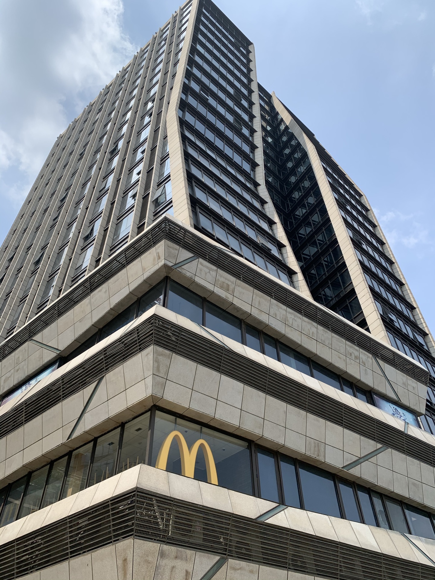 上海麦当劳(绿地龙华店)好吃吗,麦当劳(绿地龙华店)味道怎么样,环境