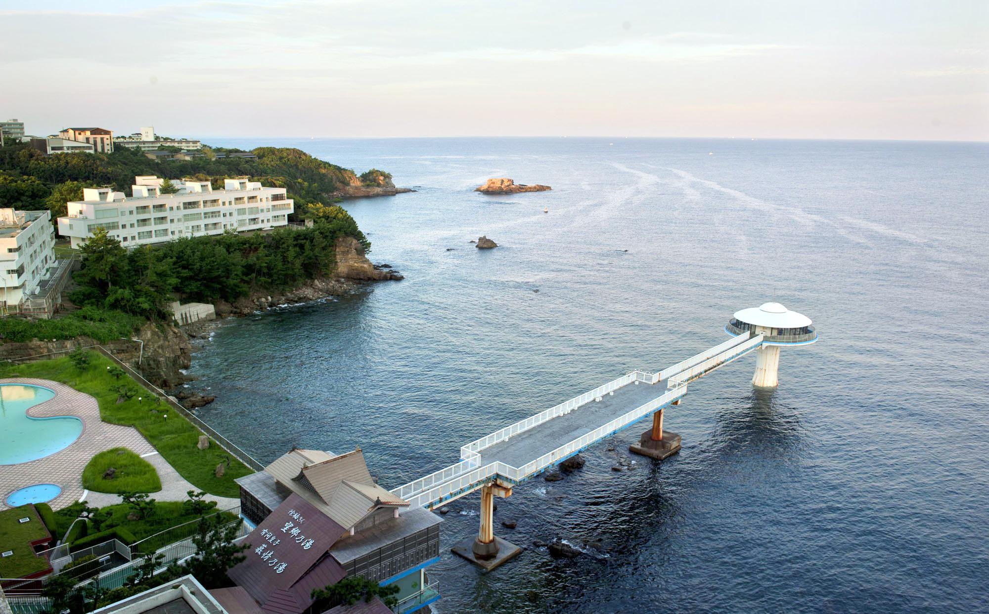 白滨町白滨海中展望塔游玩攻略 白滨海中展望 塔门票多少钱 价格表 团购票价预定优惠 景点地址在哪里 图片介绍 参观预约 旅游游览顺序攻略及注意事项 营业时间 携程攻略