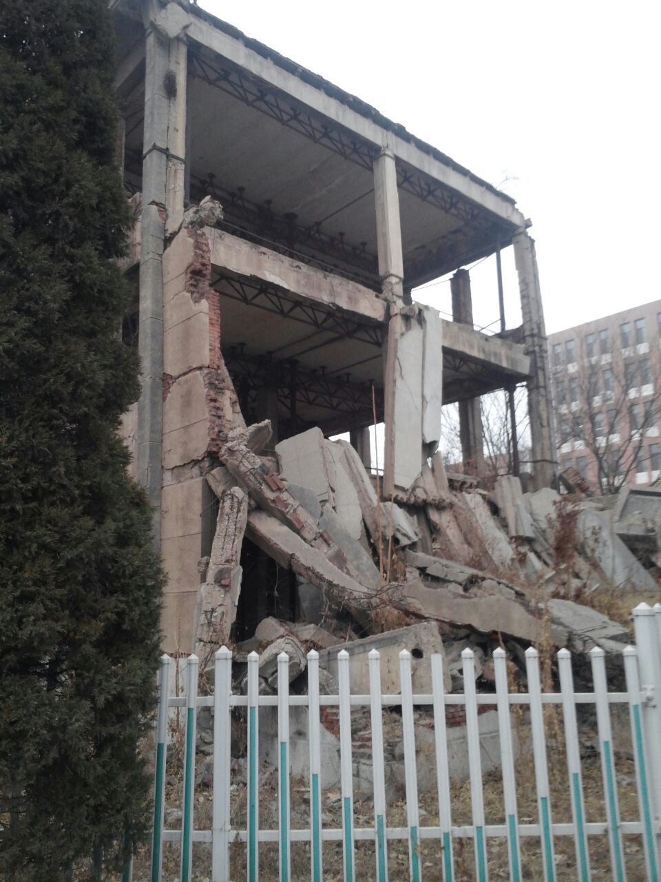 河北理工大学地震遗址