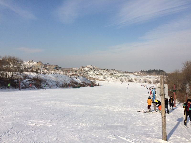 玉泉山滑雪图片