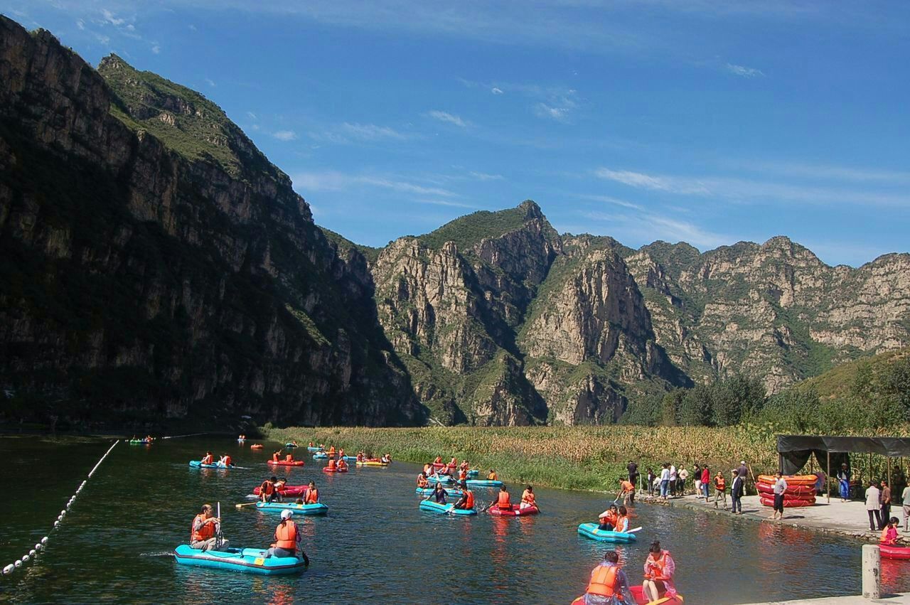 十渡拒馬樂園,位於北京西南房山區十渡風景名勝區內,這裡河寬水清