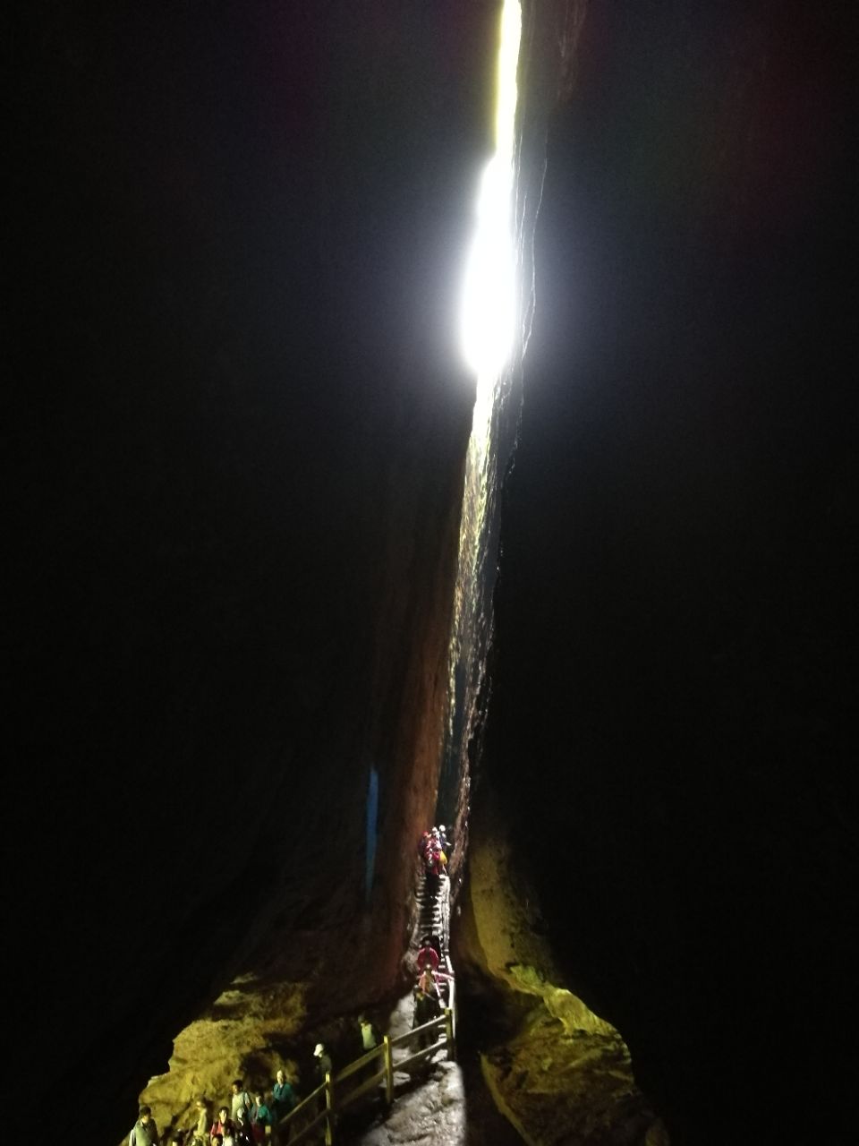 一线天眼睛,一线天天梯,一线天_大山谷图库