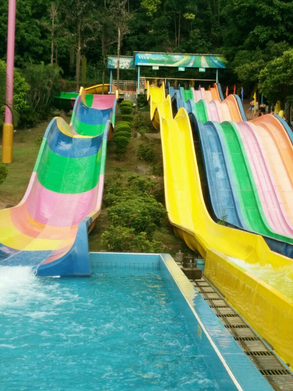 大河马水上世界