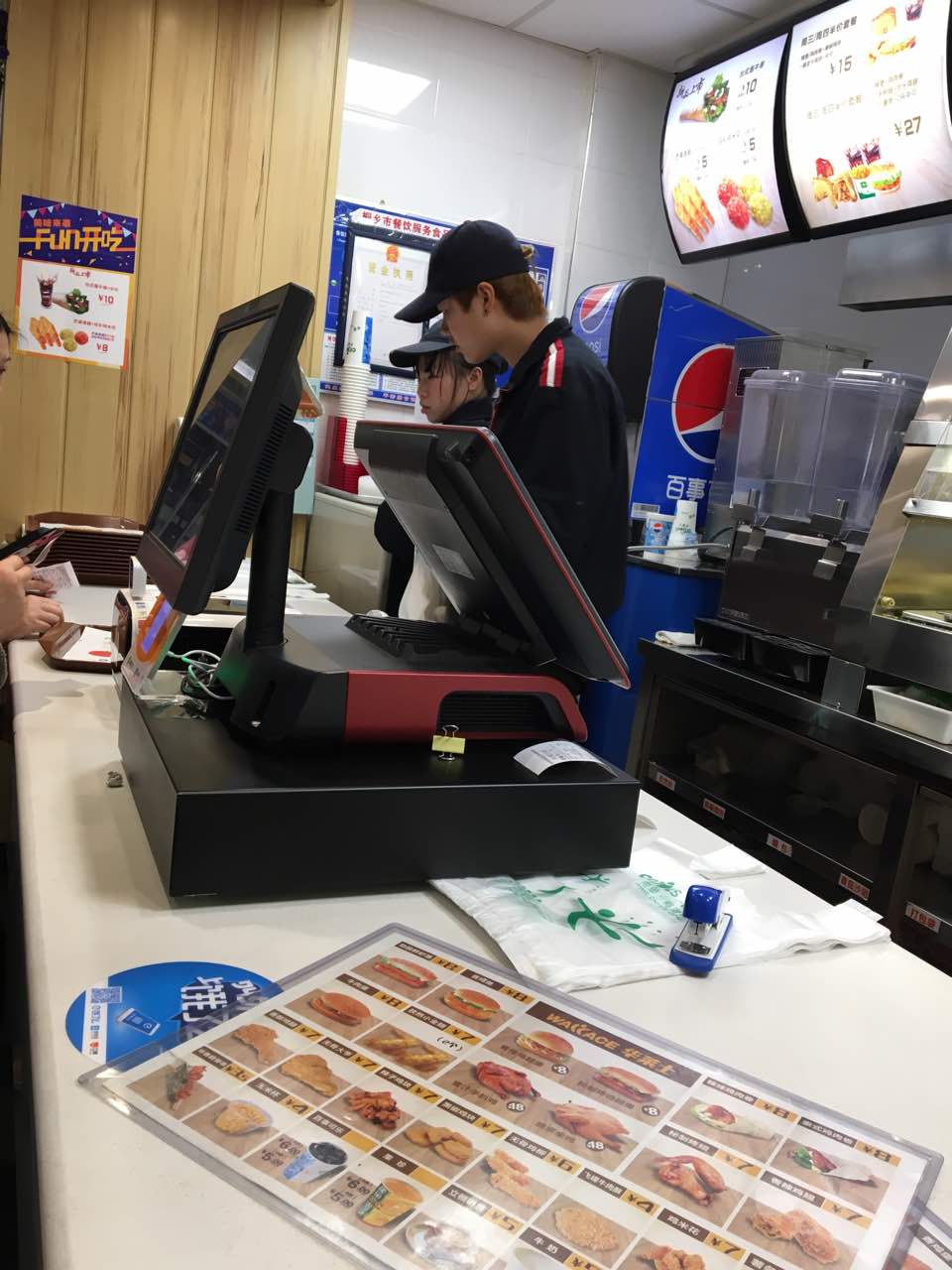 桐乡华莱士(濮院二店)好吃吗,华莱士(濮院二店)味道怎么样,环境/服务