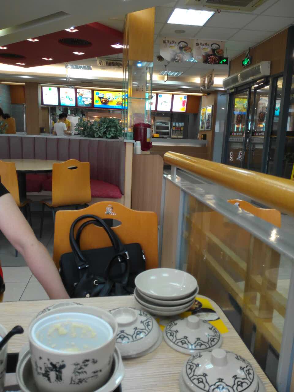 老娘舅中式快餐(平湖店)