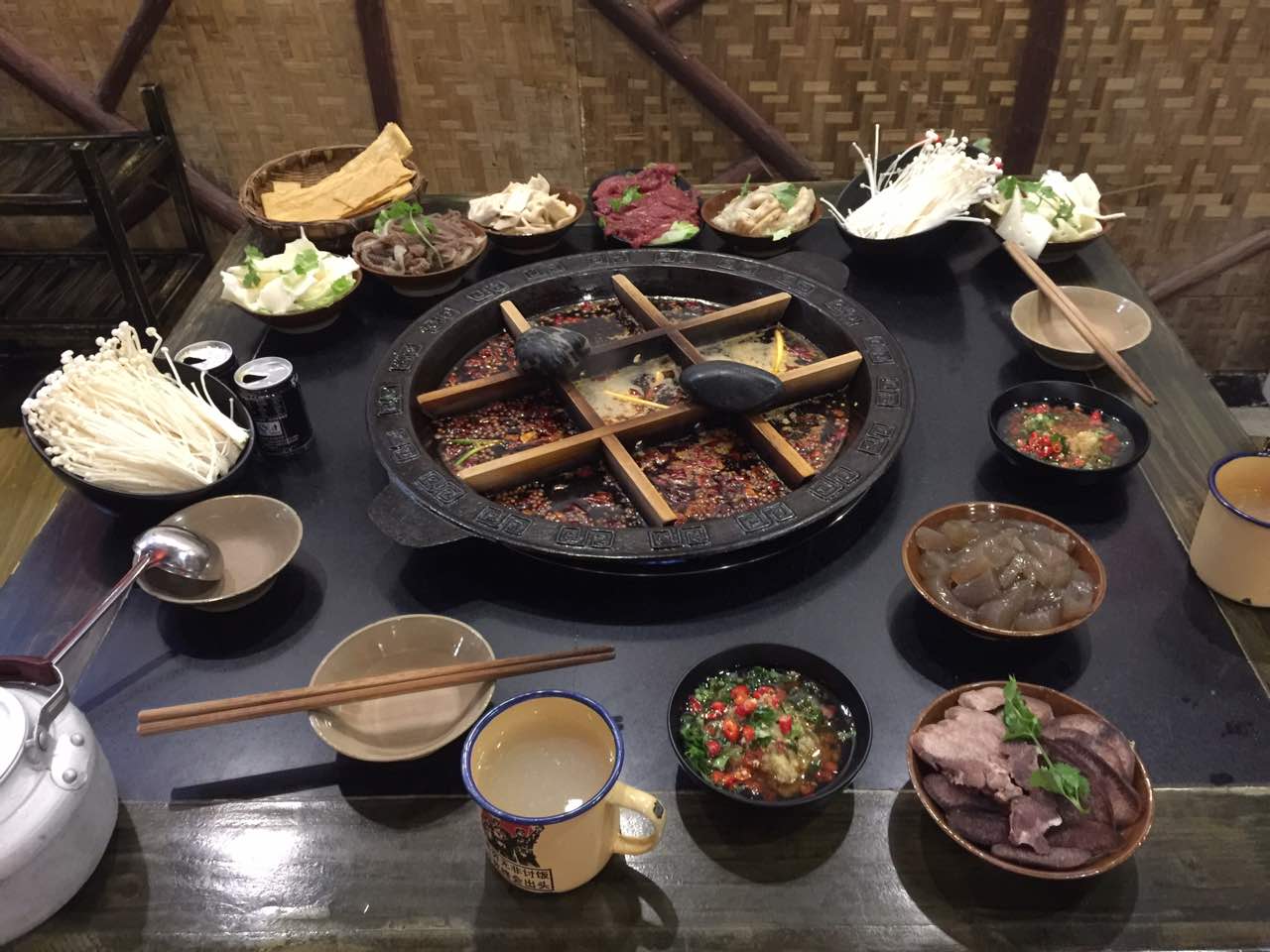 山城记忆老火锅