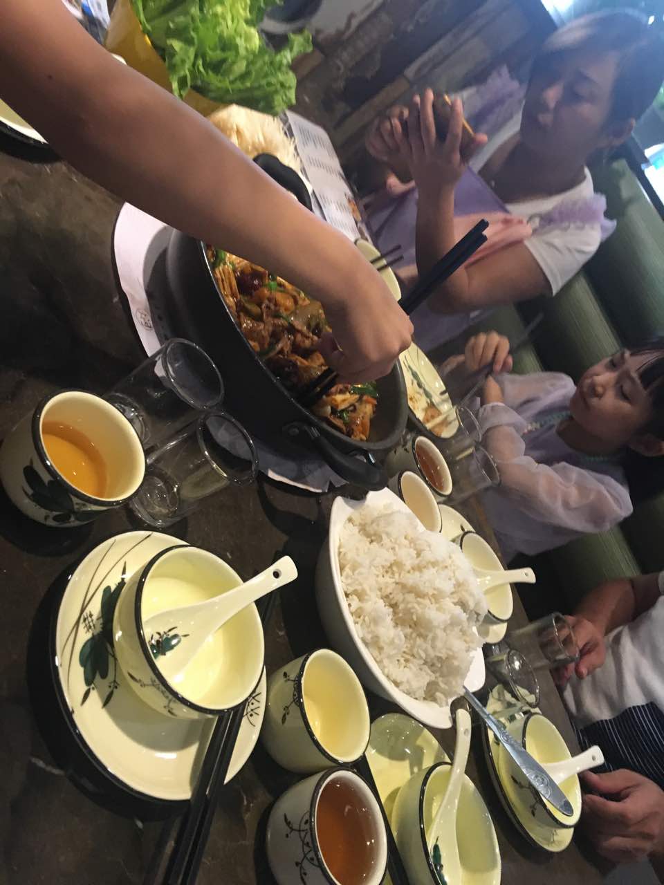 2025牛爸爸羊妈妈融合餐厅美食餐厅,环境好,服务态度也很好,菜