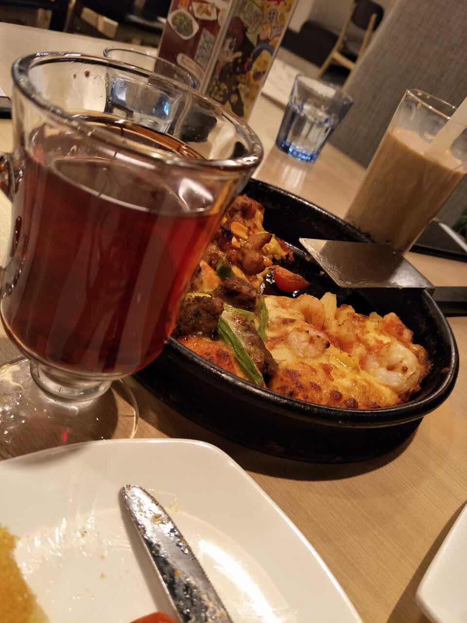 必胜客(商业城中街店店)