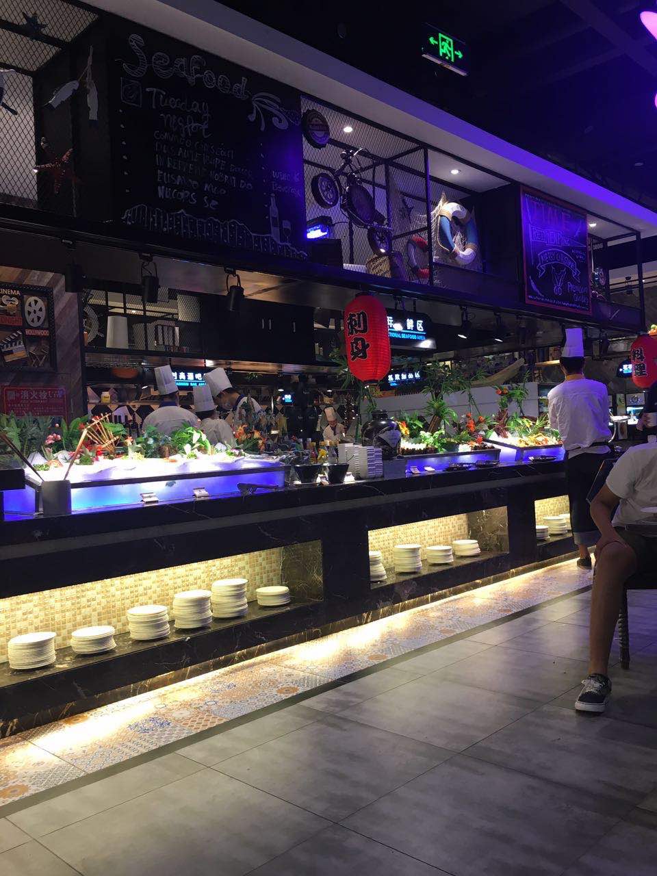 2021领鲜海派生蚝自助餐厅美食餐厅,环境不错 价格也还是可以 品.