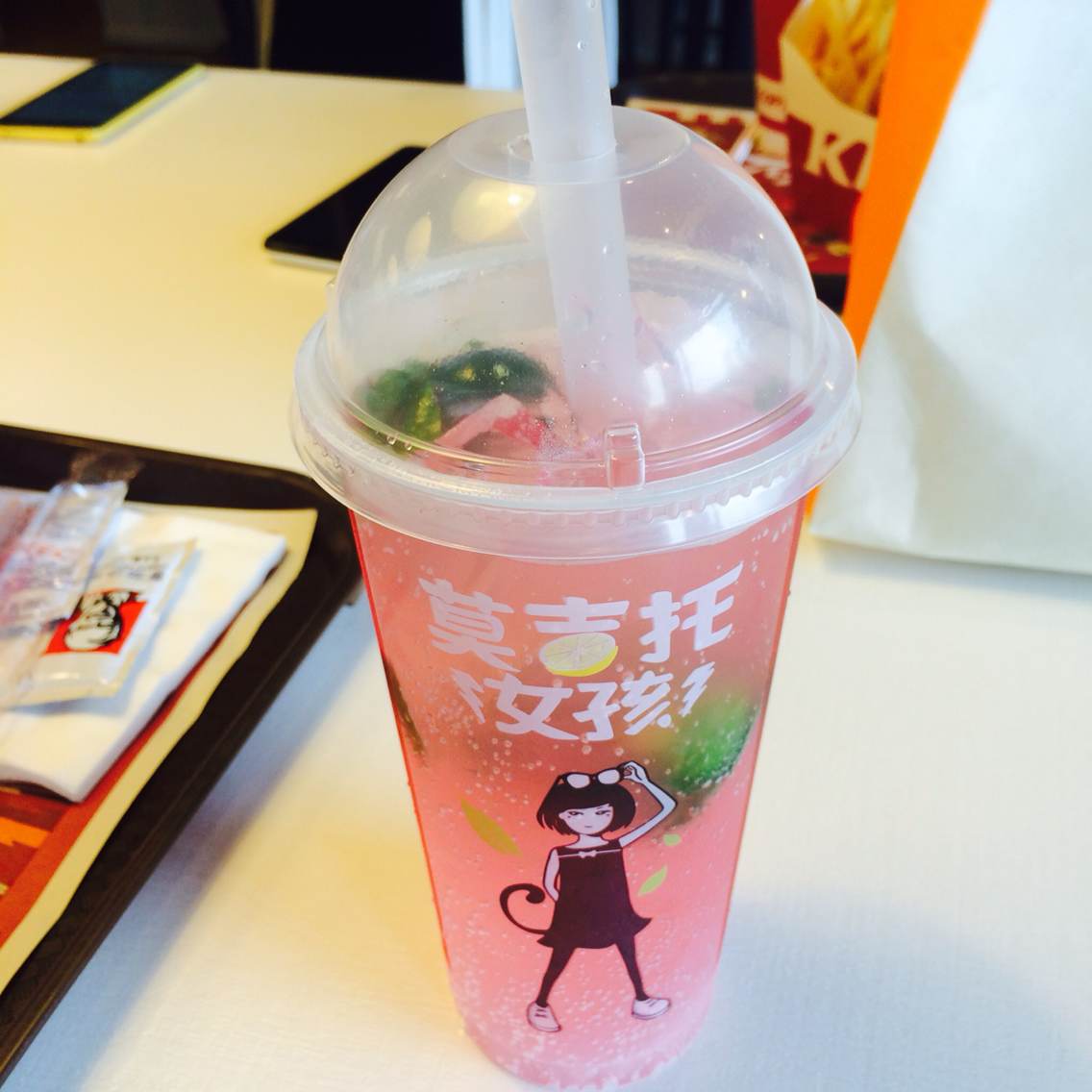 2021肯德基(奎元店)美食餐厅,莫吉托神似一股薄荷牙膏味 越.