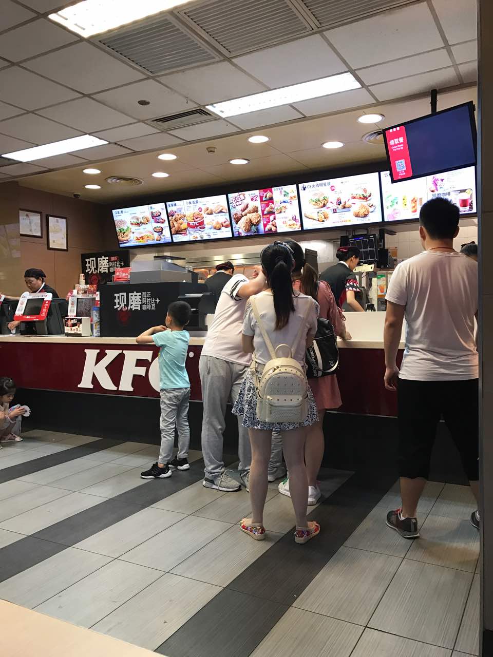 2022肯德基 东大桥店 kfc美食餐厅,挺好的,餐点上的特别快,服