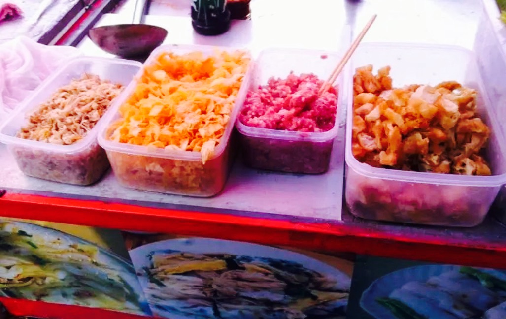 新学生街肠粉店 快餐简餐 直线距离 100m