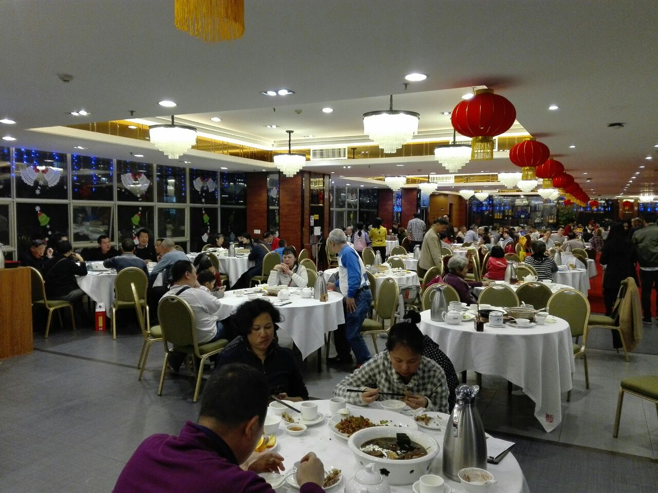 【携程美食林】广州富盈酒家餐馆,这里每逢周一有自助水果,每个月的第