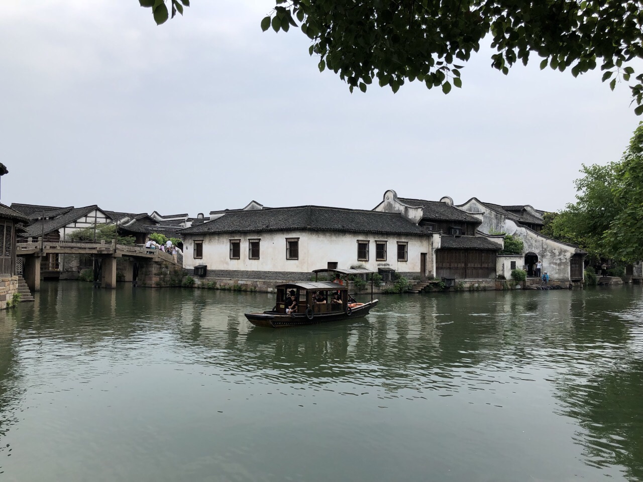 【携程攻略】乌镇雨读桥景点,这座桥在西栅大街的繁