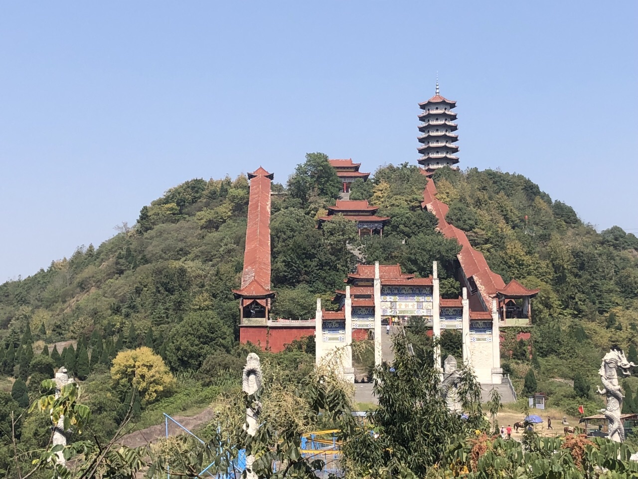 【携程攻略】黄石雷山德丰凯隆温泉景点,小雷山 1,有车的话,很方便