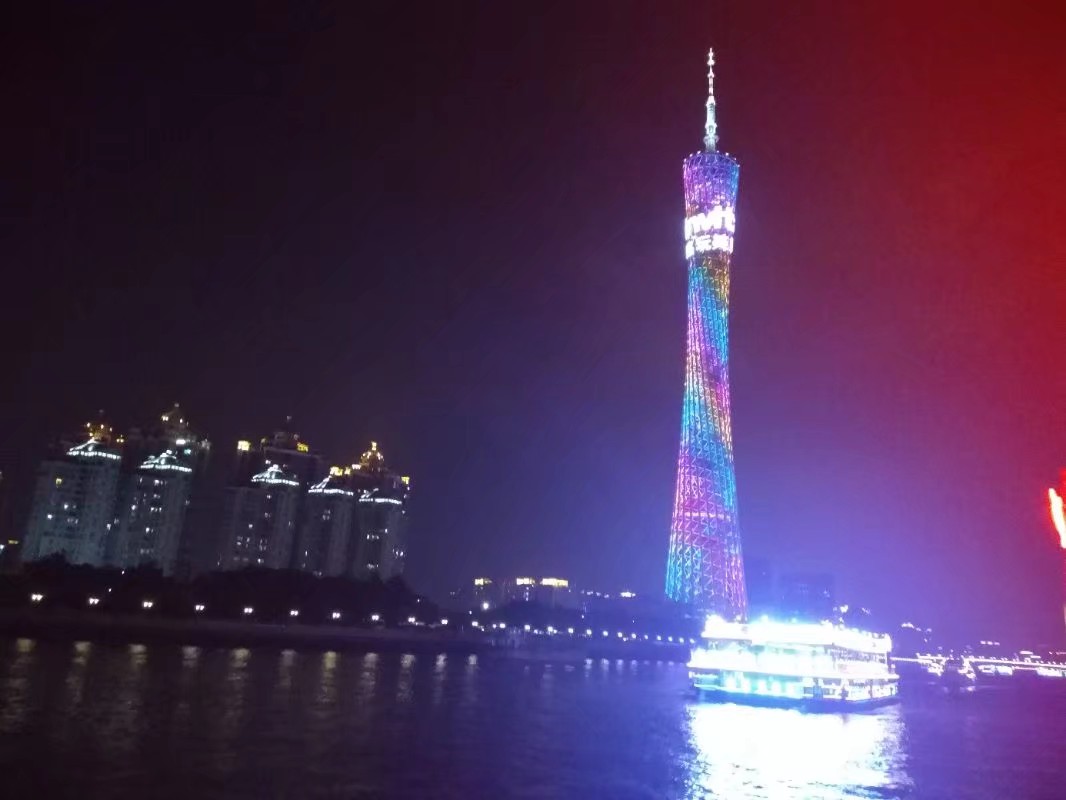 2022珠江夜游玩乐攻略,...尾，但晚上两岸的灯光大亮...【去哪儿攻略】