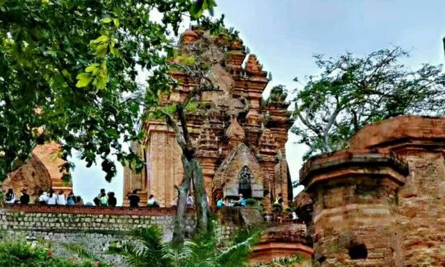 外国著名的小景点 100r16000000z8i8f6D24_R_1024_10000_Q90.jpg?proc=autoorient