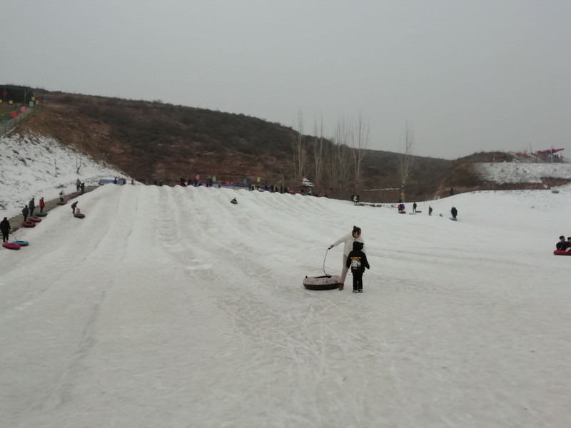 邢台玉泉山滑雪场图片