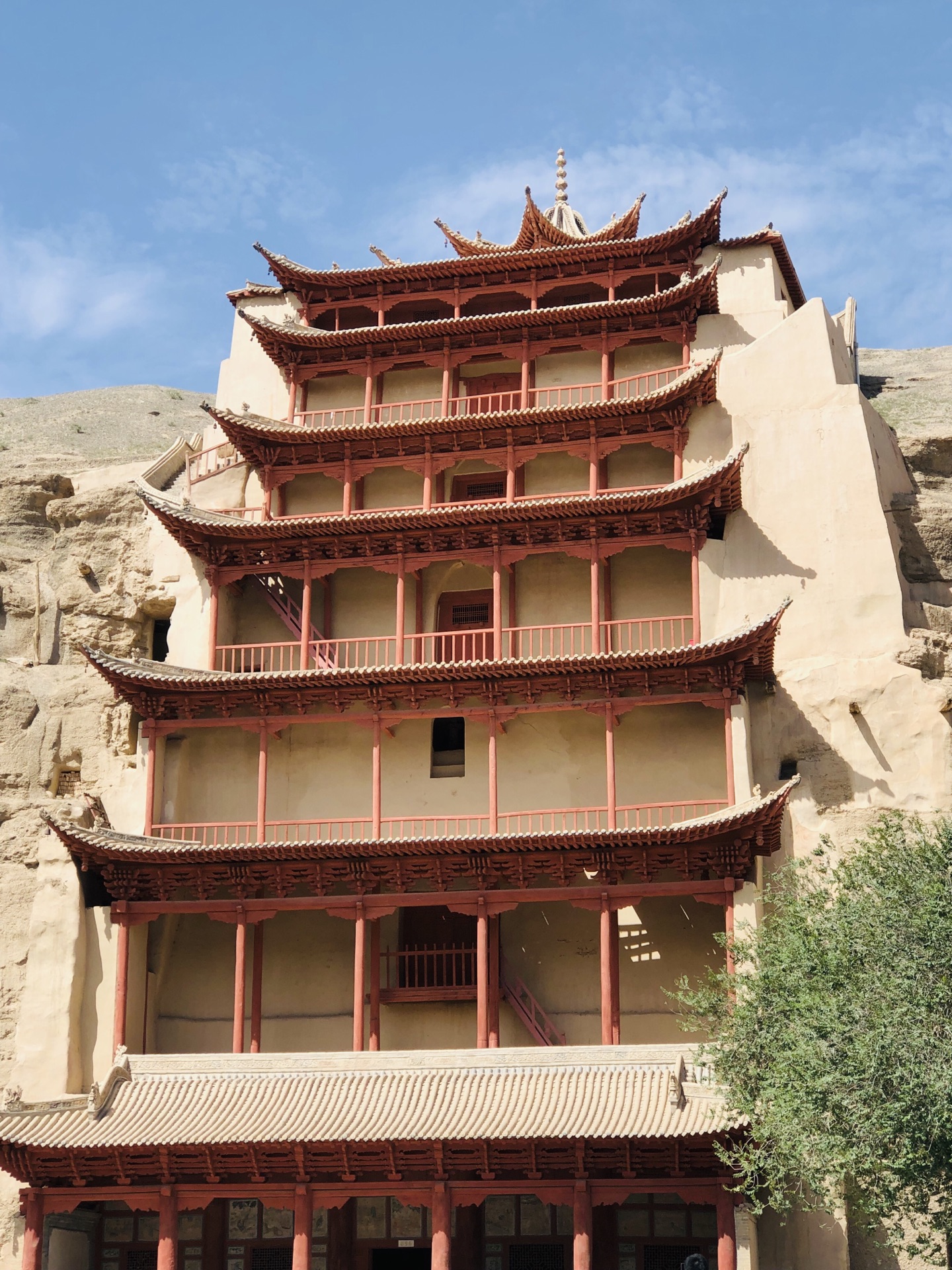 【携程攻略】敦煌莫高窟景点,演出精彩,阵容庞大,体验到了打树花的