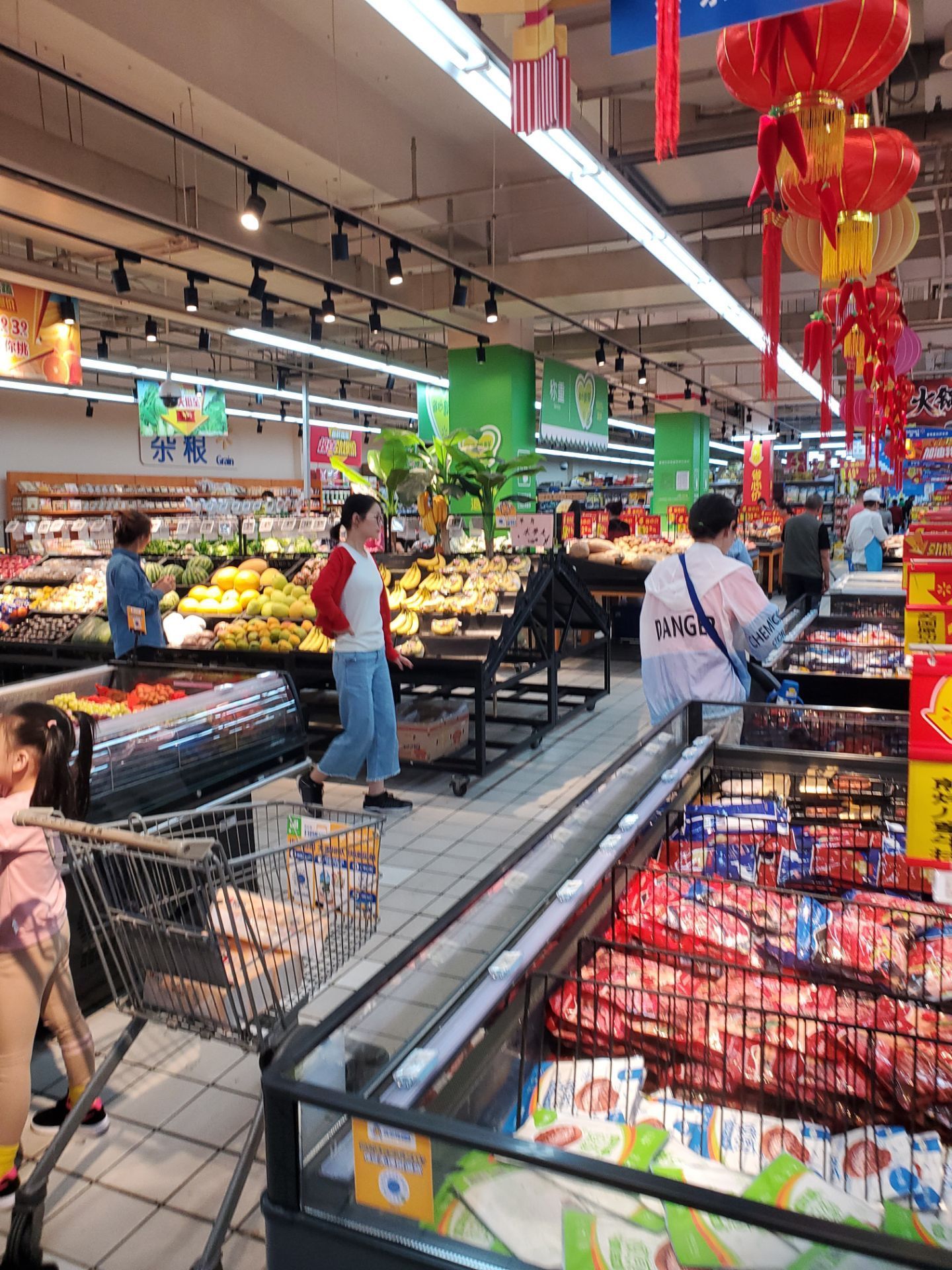专访沃尔玛“智能超市”：90%商品线上化，定价比照大卖场，强化标准化生鲜，核心在于供应链 - 知乎
