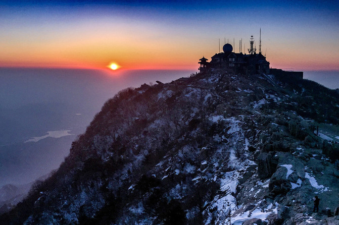 泰山的绝美春天春风吹醉了岱顶一口气让你看个痛快