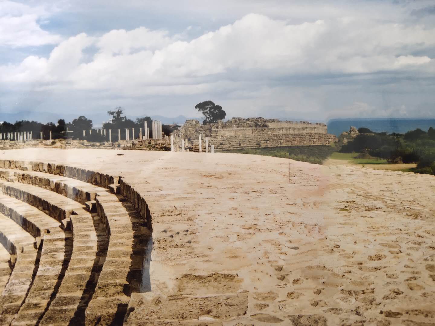 萨拉米斯古都遗址位于塞浦路斯东部海岸,据荷马史诗记载,公元前十二