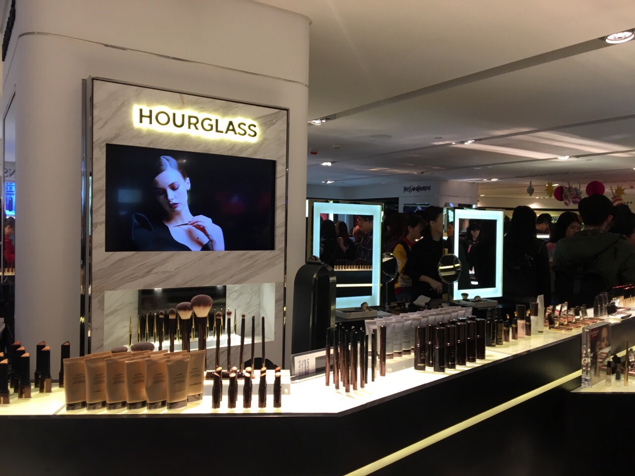 香港hourglass(连卡佛广东道店)购物攻略,hourglass(连卡佛广东道店)
