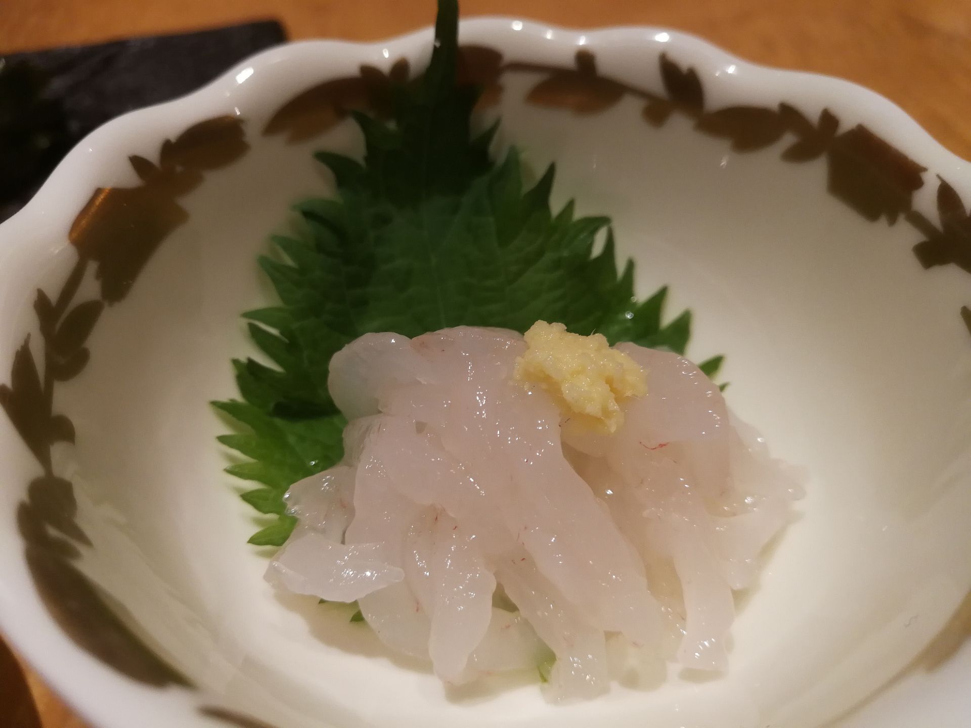 高田屋一直印象是很不错的,就在住宿酒店一楼,冲着富山季节鲜物的白虾