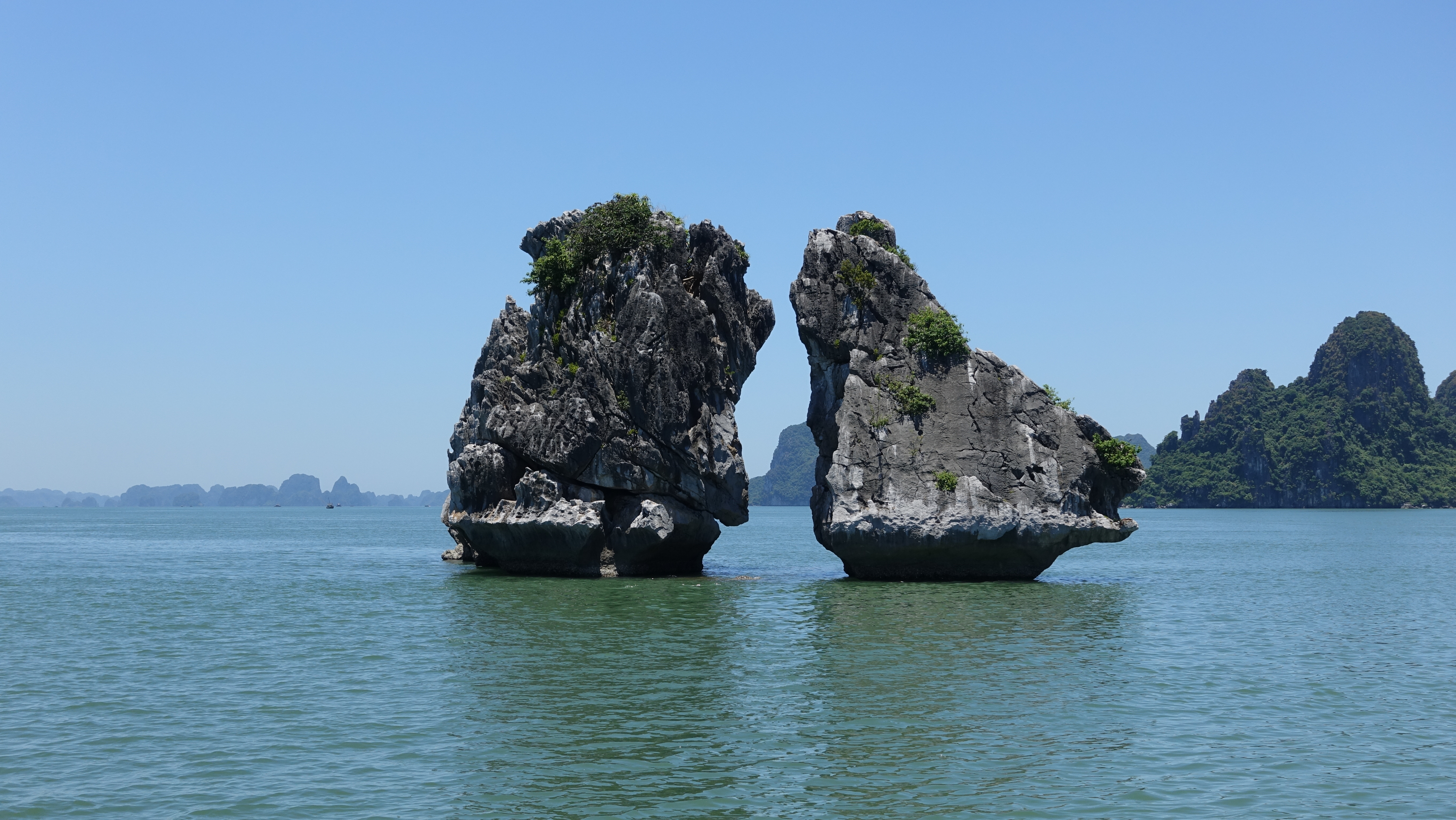 【携程攻略】下龙湾斗鸡石适合单独旅行旅游吗,斗鸡石单独旅行景点