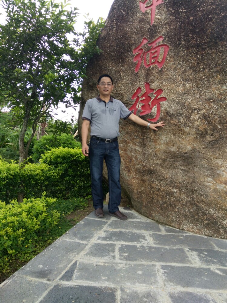 瑞丽淘宝场图片