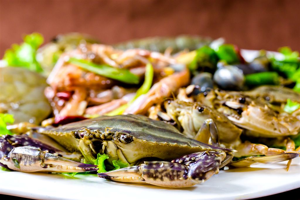 东港鹿岛饭店(新开路店) 4.0 分 4条点评 80/人 海鲜 "纯正东港海鲜.