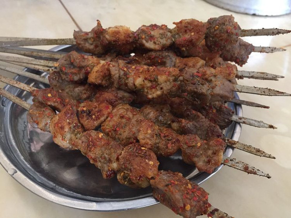 蓝天白云草原牛羊,一次完美的新疆吃肉之旅