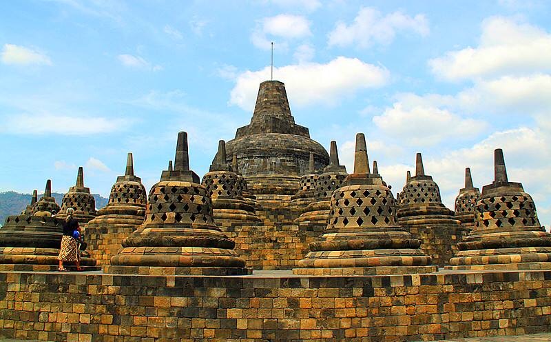 婆罗浮屠塔图片