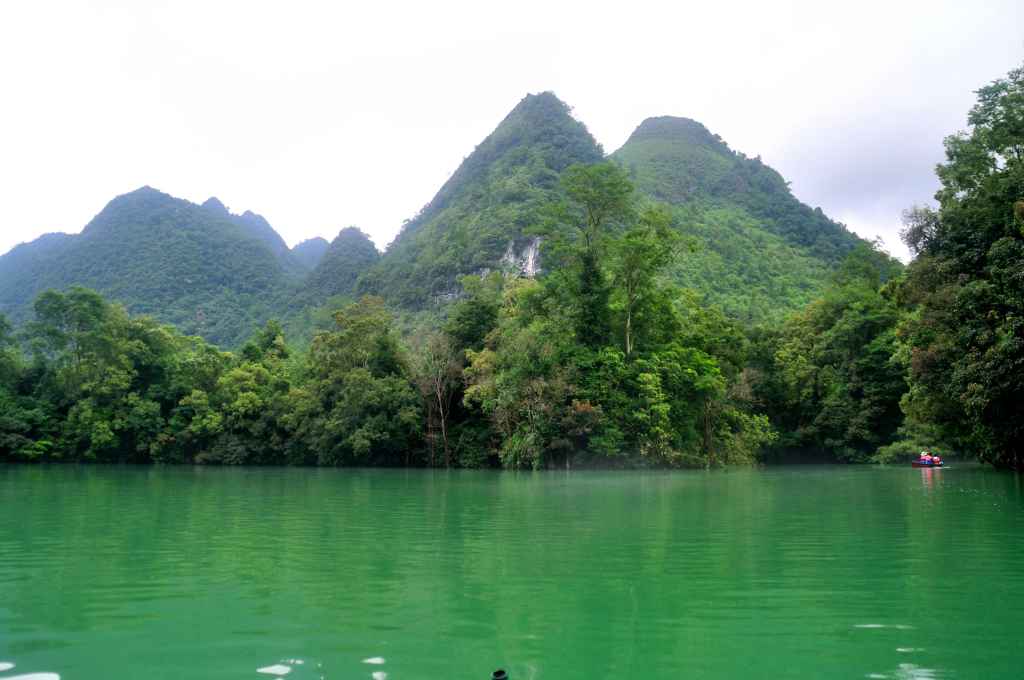 鸳鸯湖