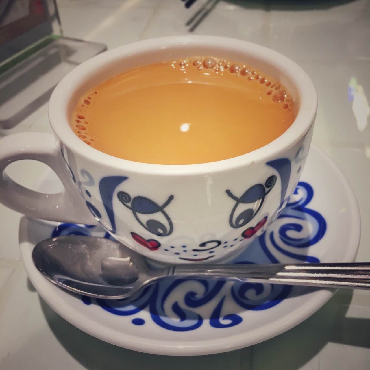 这家店挺好吃的,很有港式风味,香喷喷的菠萝包,好喝的奶茶,再配上足够