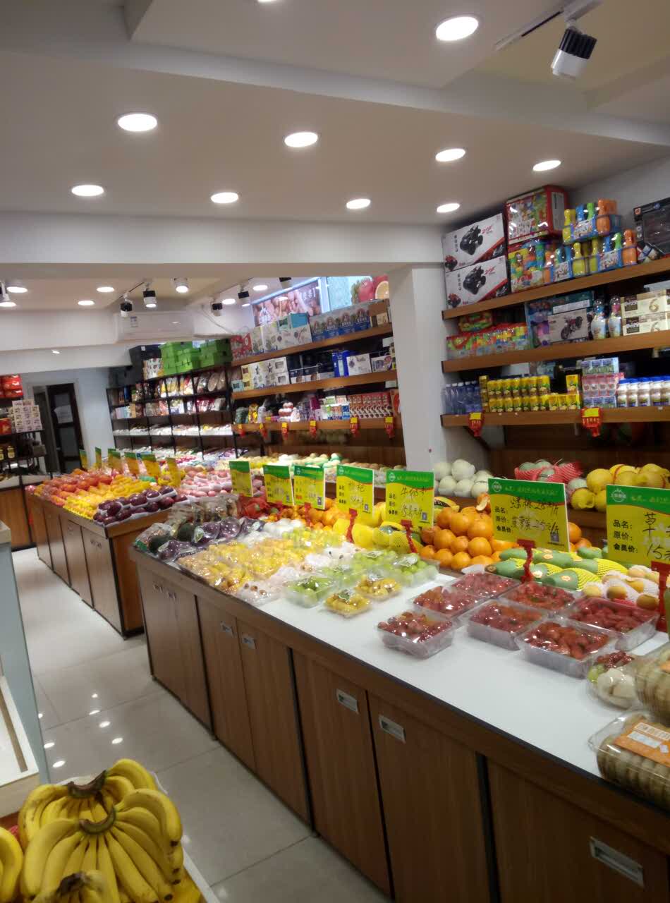 环境好卫生好.服务周到.东西也好吃,水果很.