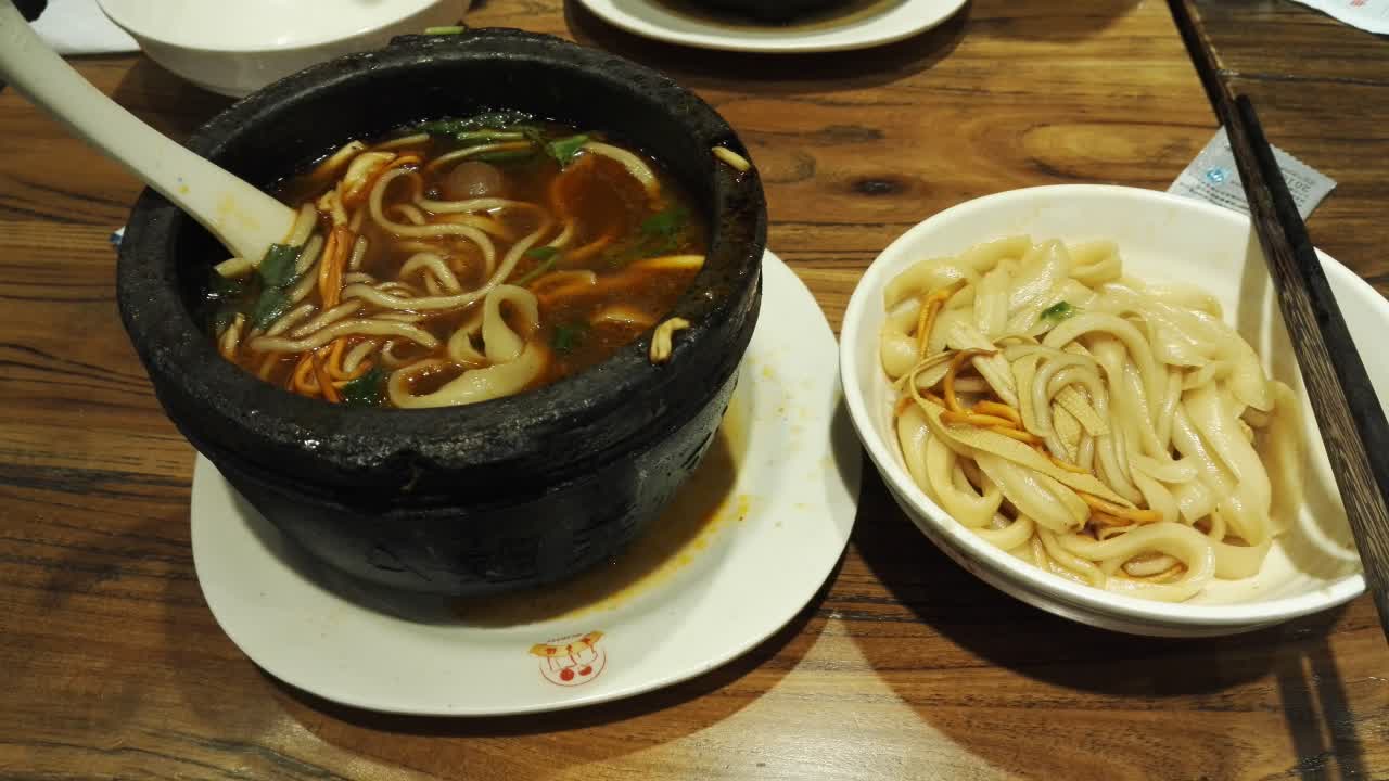 姐弟俩土豆粉(百年德化店)
