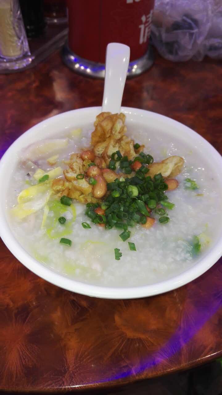 【攜程美食林】廣州鮮一味腸粉(江泰店)餐館,早餐又來食艇仔粥了,用料