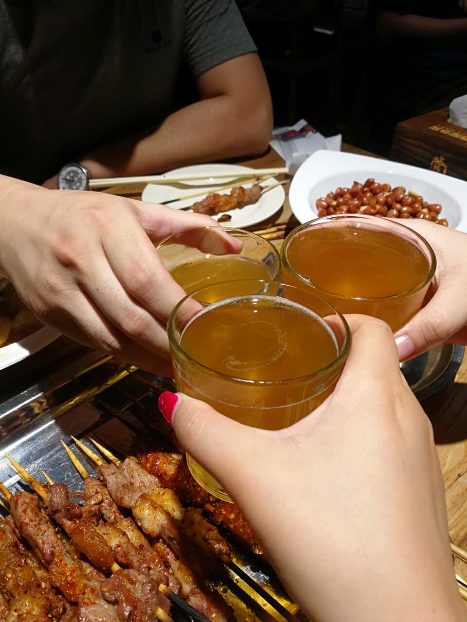 大扎啤不错,适合聚会,味道不错～聚会推荐.