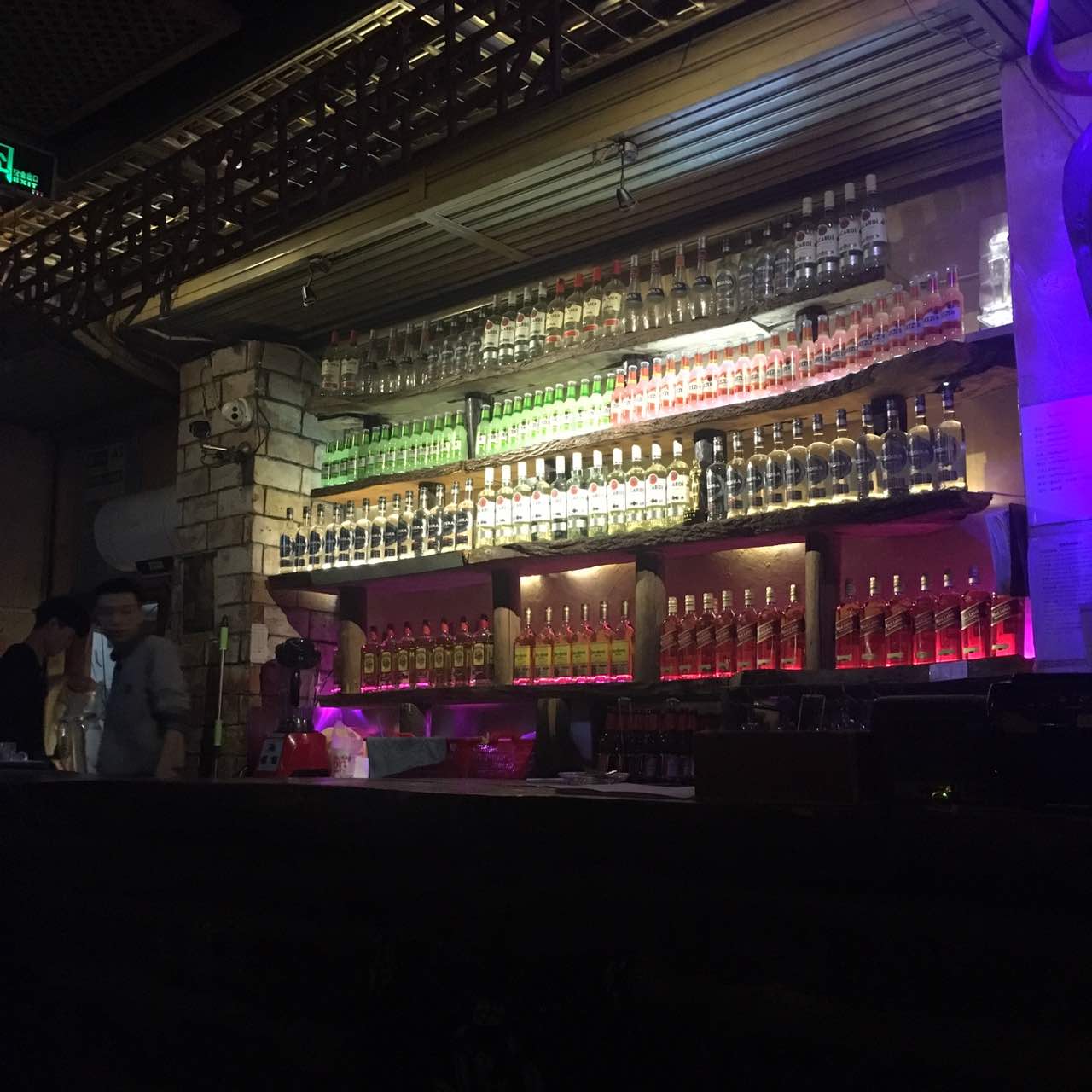 helens小酒馆(天津路店)