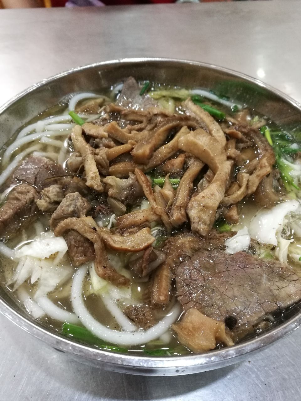【携程美食林】贵阳花溪飞碗牛肉粉(花阁路店)餐馆,牛肉粉味道不错,位