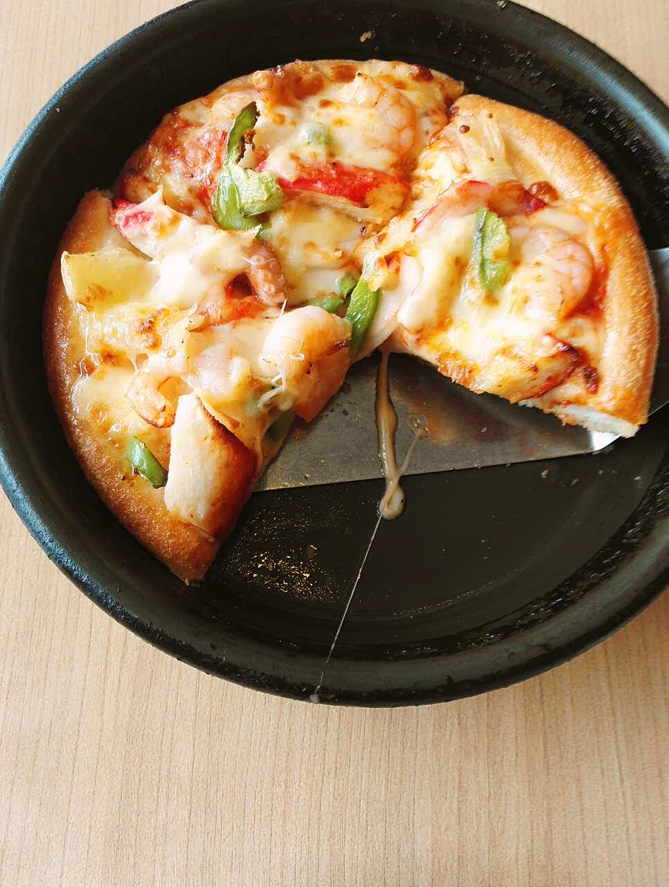【携程美食林】潍坊必胜客(北海路店)餐馆,点的最爱的海鲜至尊披萨