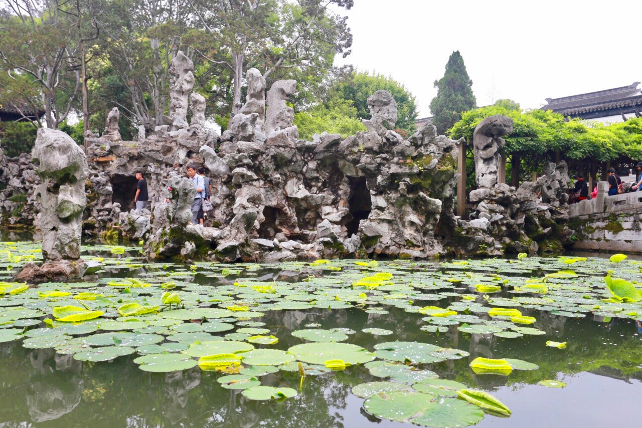 元代至正二年(1342年,弟子们买地置屋为天如禅师建禅林,因园内"林有