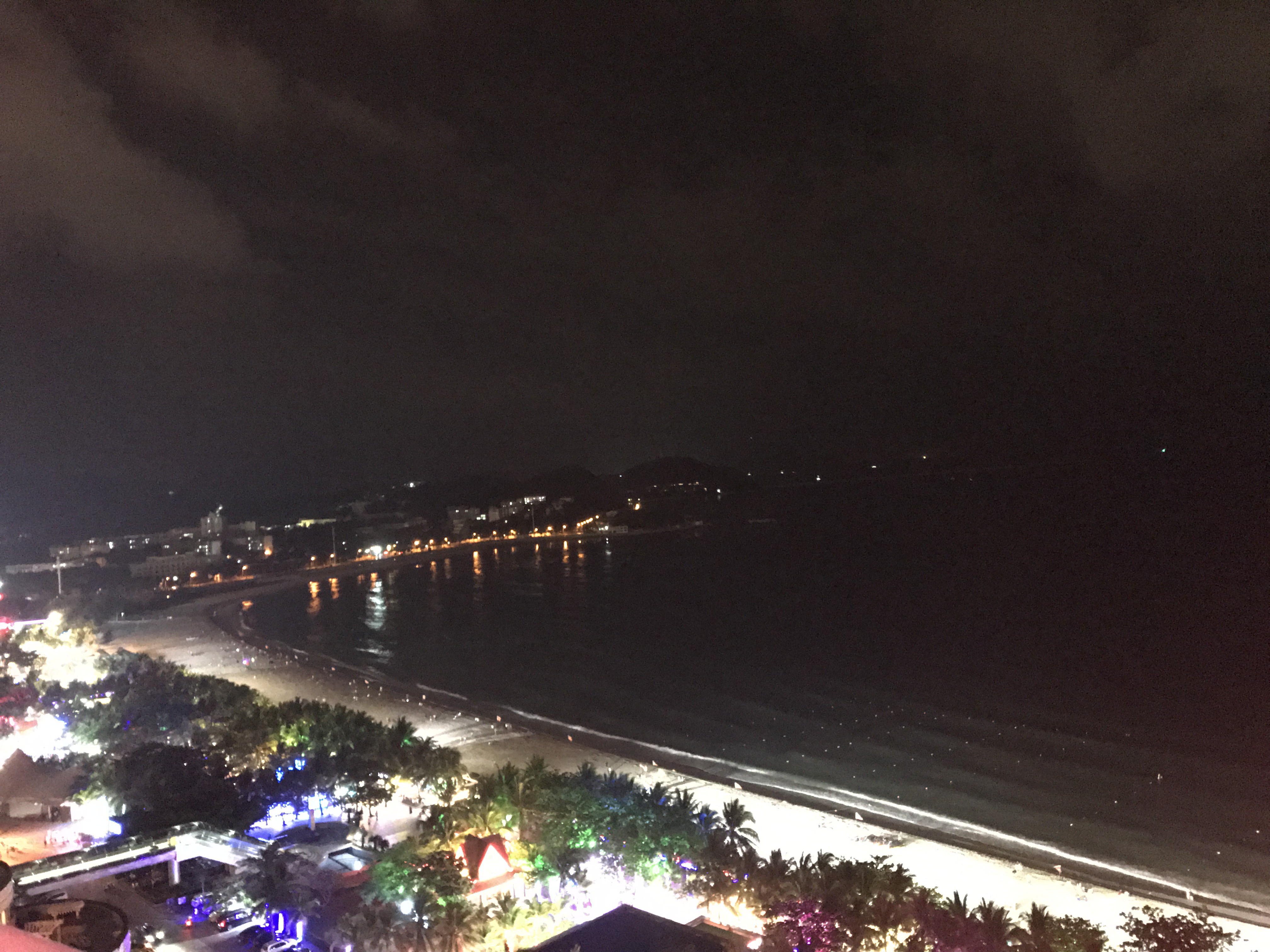 三亚大东海海景房低价4月24-25一日低价.有需要的来.