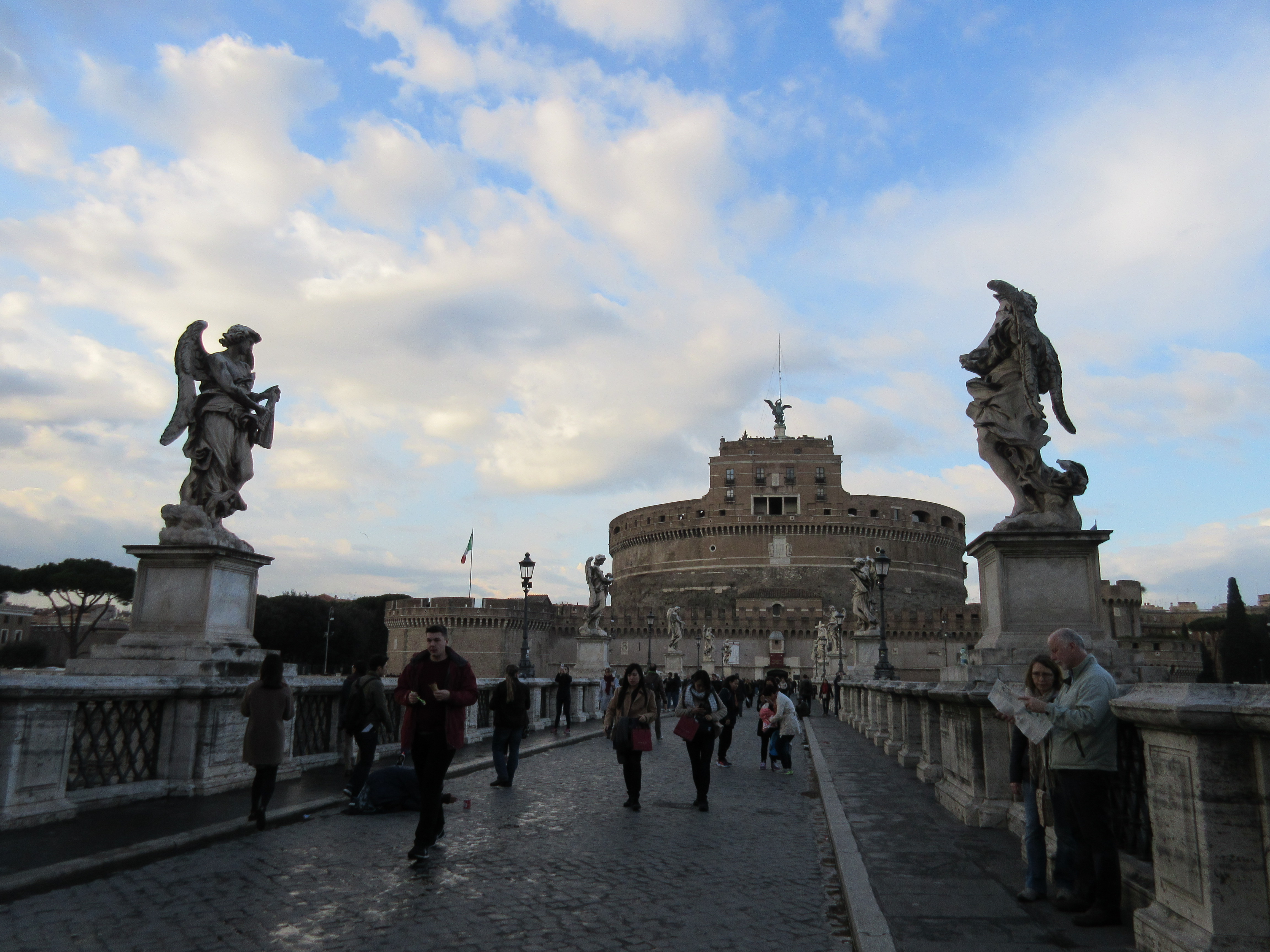 【携程攻略】罗马圣天使桥适合情侣出游旅游吗,圣天使桥情侣出游景点
