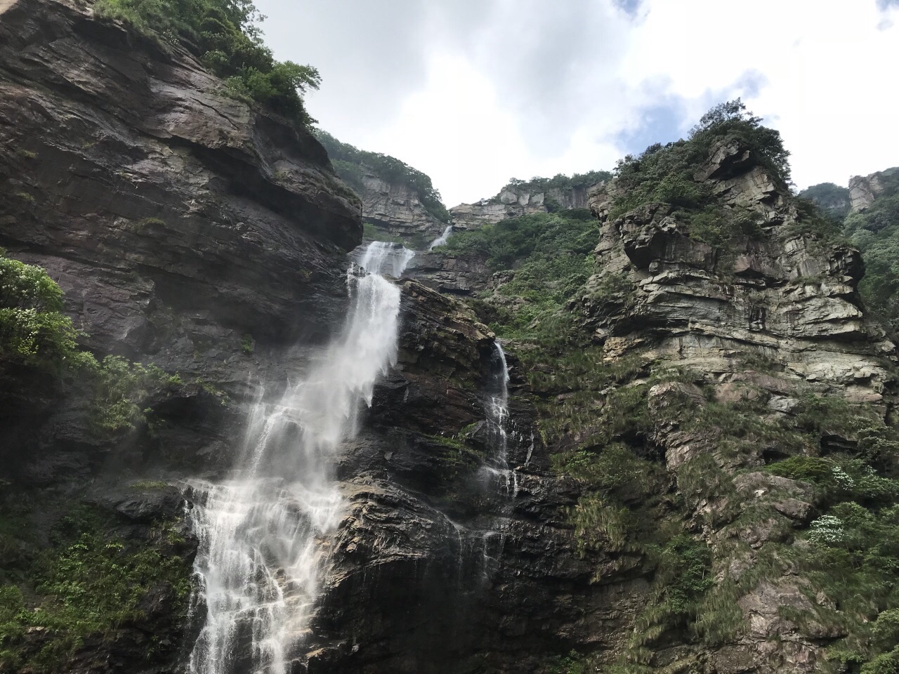 廬山風景區廬山瀑布好玩嗎,廬山風景區廬山瀑布景點怎麼樣_點評_評價