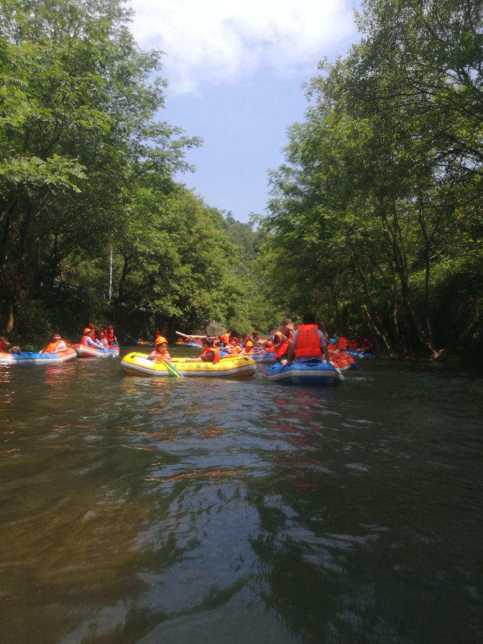 五龙潭青云峡漂流