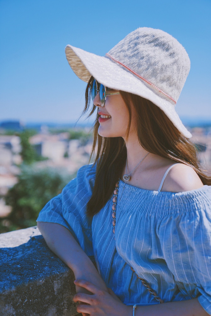 南法小镇| 你是魔鬼中的天使