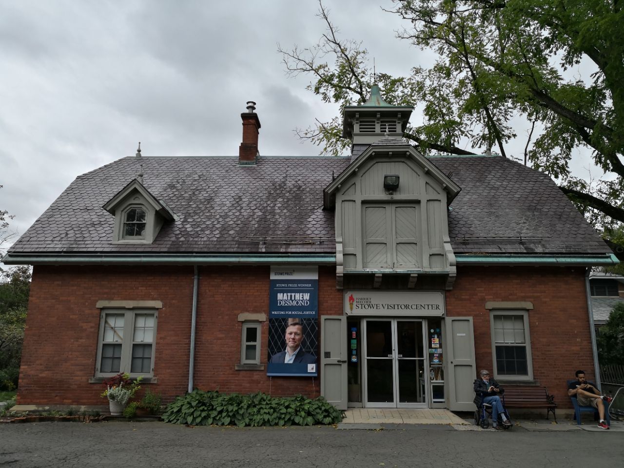 harriet beecher stowe center 直线距离3.3km