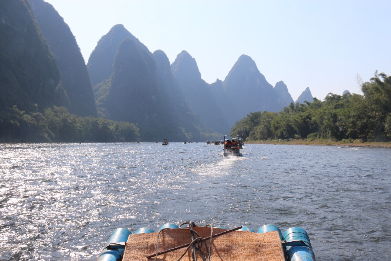 漓江竹筏游兴坪段